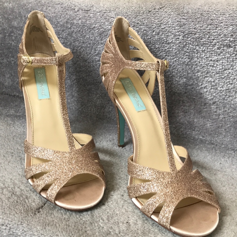 Glittered Heels (10) - Picture 4 of 8